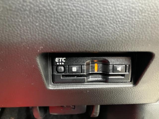 スイフトスポーツ スポーツ　３型　衝突被害軽減ブレーキ　ＬＥＤヘッドランプ　デュアルセンサーブレーキ｜後退時ブレーキサポート｜ＬＥＤヘッドランプ｜アダプティブクルーズコントロール｜リモート格納式ドアミラー｜全方位モニター用カメラパッケージ｜（14枚目）