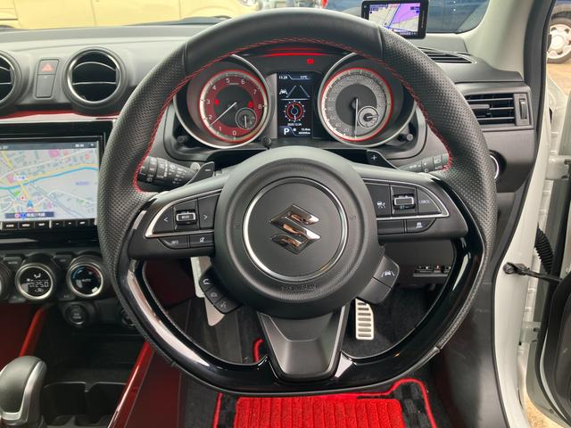 スイフトスポーツ スポーツ　３型　衝突被害軽減ブレーキ　ＬＥＤヘッドランプ　デュアルセンサーブレーキ｜後退時ブレーキサポート｜ＬＥＤヘッドランプ｜アダプティブクルーズコントロール｜リモート格納式ドアミラー｜全方位モニター用カメラパッケージ｜（16枚目）