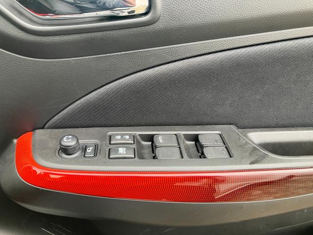 スイフトスポーツ スポーツ　３型　衝突被害軽減ブレーキ　ＬＥＤヘッドランプ　デュアルセンサーブレーキ｜後退時ブレーキサポート｜ＬＥＤヘッドランプ｜アダプティブクルーズコントロール｜リモート格納式ドアミラー｜全方位モニター用カメラパッケージ｜（29枚目）