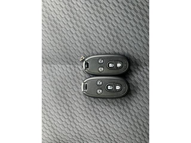 スペーシア Ｘリミテッド　ＭＫ３２型　　２ＷＤ　ＣＶＴ　電動スライドドア　レーダーブレーキ｜ディスチャージヘッドランプ｜フルオートエアコン｜リモート格納式ドアミラー｜後席両側ワンアクションパワースライド｜プレミアムＵＶ＆ＩＲカットガラス（フロントドア）｜（25枚目）