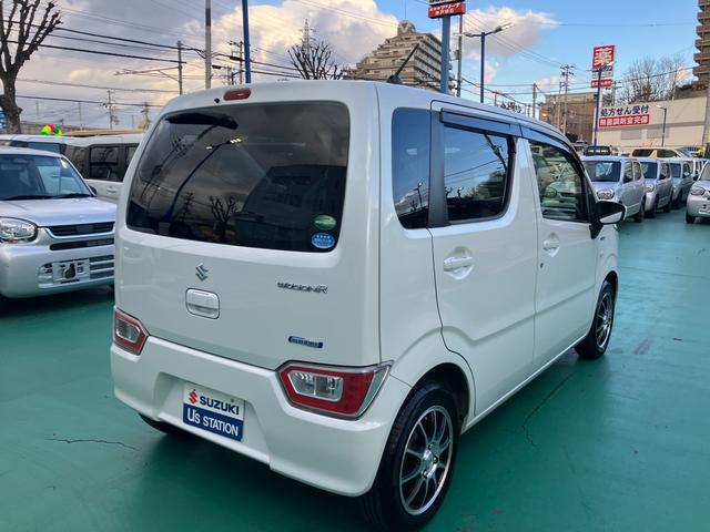 ワゴンＲ ＨＹＢＲＩＤ　ＦＸ　フルオートエアコン　キーレスエントリー　マイルドハイブリッド｜電動格納式ドアミラー｜運転席シートヒーター｜助手席シートアンダーボックス｜左右独立リヤシートスライド＆リクライニング｜ハロゲンヘッドランプ｜（8枚目）