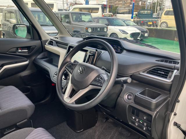 ソリオ ＨＹＢＲＩＤ　ＭＸ　衝突被害軽減ブレーキ　ハロゲンライト　デュアルカメラブレーキ｜後退時ブレーキサポート｜後席左側ワンアクションパワースライド｜ハロゲンヘッドランプ｜オートライトシステム｜アダプティブクルーズコントロール｜（15枚目）