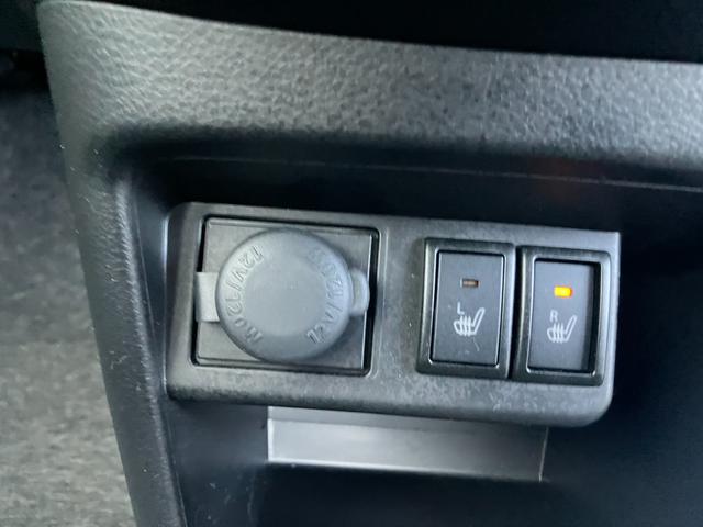 �X�Y�L���̕��ɂ̒��ÎԂ́A�ǎ��Ԃ݂̂���葵���Ă���܂��B�y�E���^�Ԗ�킸�L�x�Ɏ�葵���Ă���܂�