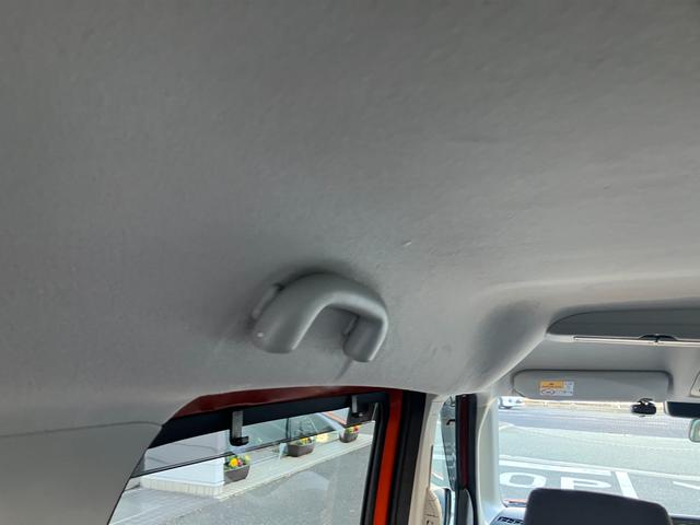 �������������Ă���܂��ԗ��́C�X�Y�L���c�㗝�X�̓��Ђ����M�������Ă����߂ł���f�B�[���[���ÎԂł��B