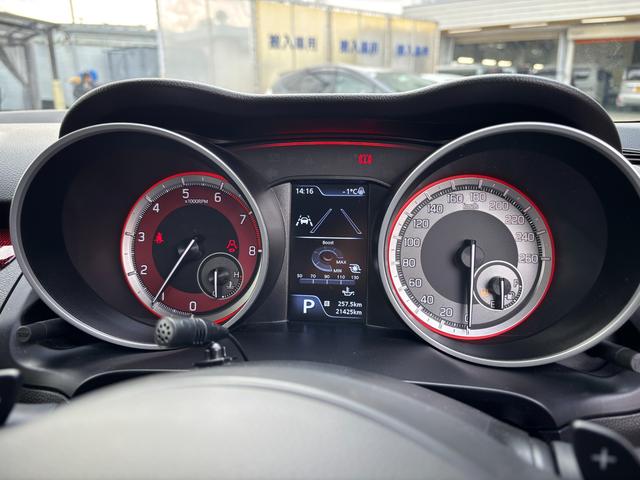 �����ł��C�ɂȂȂ鎖���������܂�����A���C�y�ɂ��⍇���������I�X�^�b�t�ꓯ���҂����Ă���܂��B