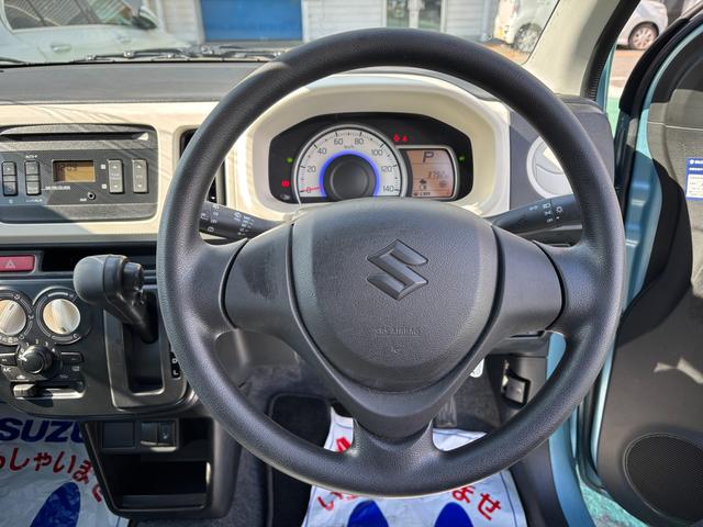 アルト Ｓ　衝突被害軽減ブレーキ　ＣＤプレーヤー　キーレスエントリー　レーダーブレーキサポート｜誤発進抑制機能｜マニュアルエアコン｜電動格納ドアミラー｜パワーウィンドー｜運転席シートヒーター｜スモークガラス（リヤドア・バックドア）｜エネチャージ｜（14枚目）