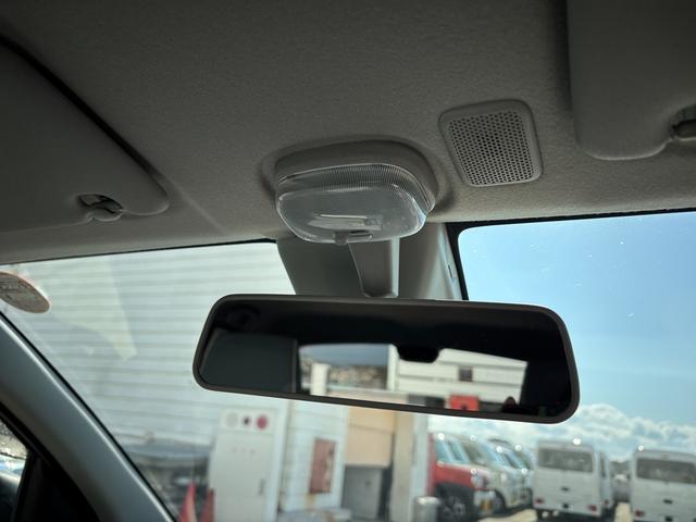 アルト Ｓ　衝突被害軽減ブレーキ　ＣＤプレーヤー　キーレスエントリー　レーダーブレーキサポート｜誤発進抑制機能｜マニュアルエアコン｜電動格納ドアミラー｜パワーウィンドー｜運転席シートヒーター｜スモークガラス（リヤドア・バックドア）｜エネチャージ｜（30枚目）