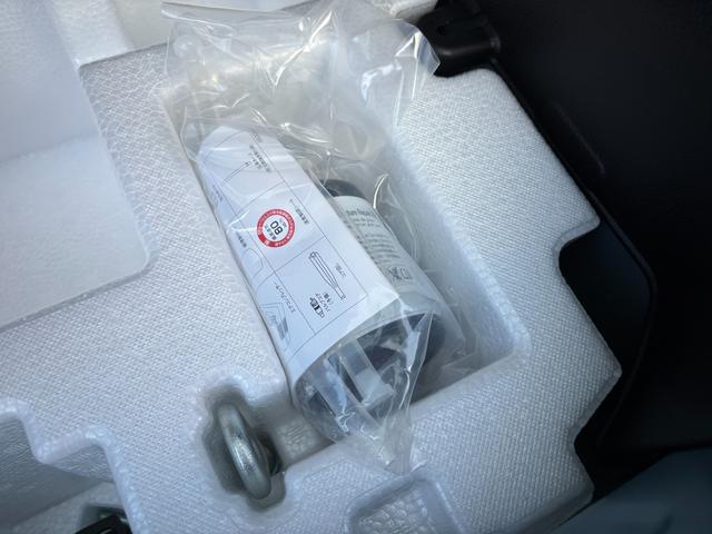 アルト Ｓ　衝突被害軽減ブレーキ　ＣＤプレーヤー　キーレスエントリー　レーダーブレーキサポート｜誤発進抑制機能｜マニュアルエアコン｜電動格納ドアミラー｜パワーウィンドー｜運転席シートヒーター｜スモークガラス（リヤドア・バックドア）｜エネチャージ｜（43枚目）