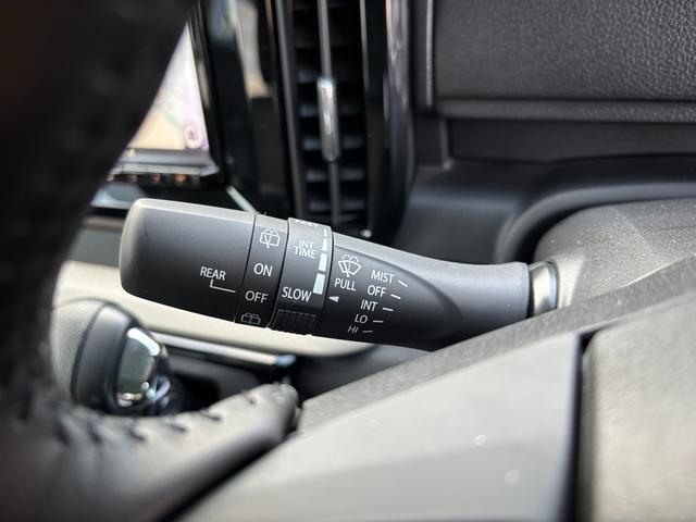 ソリオ ＨＹＢＲＩＤ　ＭＺ　バックカメラ付きナビ　両側電動Ｓドア　デュアルカメラブレーキ｜後退時ブレーキサポート｜アダプティブクルーズコントロール｜フルオートエアコン｜シートヒーター｜ヘッドアップディスプレイ｜スリムサーキュレーター｜（42枚目）