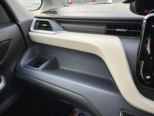 ソリオ ＨＹＢＲＩＤ　ＭＺ　バックカメラ付きナビ　両側電動Ｓドア　デュアルカメラブレーキ｜後退時ブレーキサポート｜アダプティブクルーズコントロール｜フルオートエアコン｜シートヒーター｜ヘッドアップディスプレイ｜スリムサーキュレーター｜（54枚目）