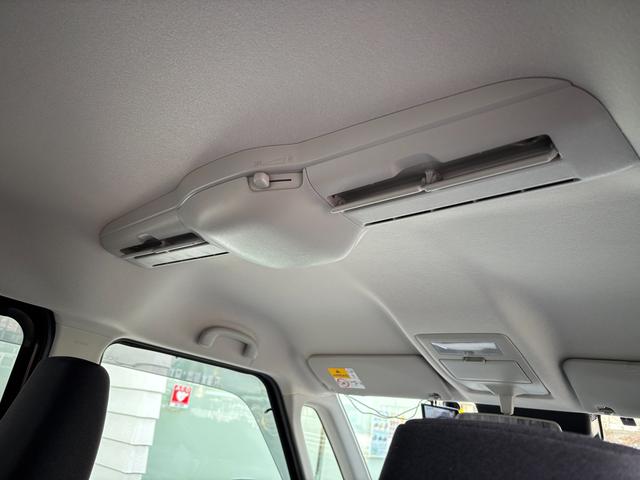 �����̋�C�������悭�z�����āA�����S�̂��ψ�ɃL�[�v�y�X�����T�[�L�����[�^�[�z