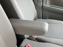 フットワークの軽い、運転ラクラクの足回り。タイヤの溝も、まだまだ!くわしくはスタッフへ。
