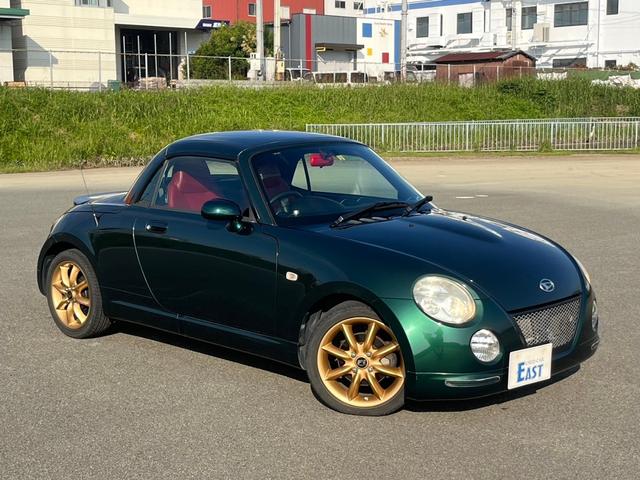 コペン アクティブトップ　ＥＴＣ　社外ナビ　パナスポーツレーシングアルミホイール　純正オプションマフラーヒートガード　ＢＬＵＥＴＯＯＴＨ　赤革シート　純正ＭＯＭＯステリング　キーレスエントリー　フルセグ（3枚目）