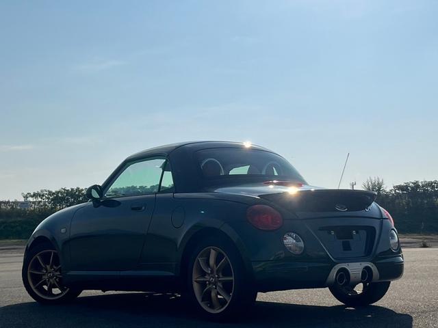 コペン アクティブトップ　ＥＴＣ　社外ナビ　パナスポーツレーシングアルミホイール　純正オプションマフラーヒートガード　ＢＬＵＥＴＯＯＴＨ　赤革シート　純正ＭＯＭＯステリング　キーレスエントリー　フルセグ（5枚目）