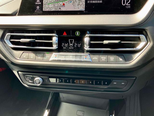 ２シリーズ Ｍ２３５ｉ　ｘＤｒｉｖｅグランクーペ　４ＷＤ　クリアランスソナー　オートクルーズコントロール　バックカメラ　ナビ　アルミホイール　オートライト　ＬＥＤヘッドランプ　ＡＴ　シートヒーター　スマートキー　アイドリングストップ　電動格納ミラー（6枚目）