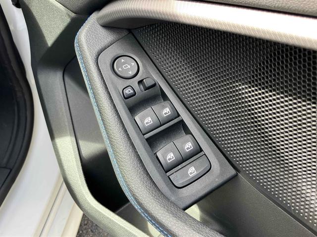 ２シリーズ Ｍ２３５ｉ　ｘＤｒｉｖｅグランクーペ　４ＷＤ　クリアランスソナー　オートクルーズコントロール　バックカメラ　ナビ　アルミホイール　オートライト　ＬＥＤヘッドランプ　ＡＴ　シートヒーター　スマートキー　アイドリングストップ　電動格納ミラー（11枚目）