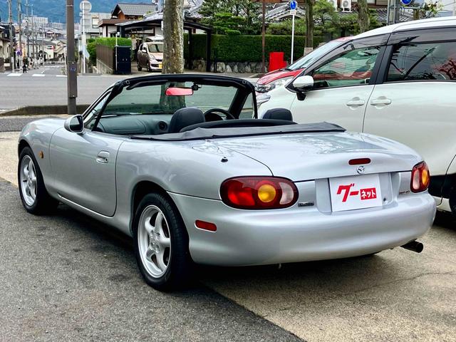 ロードスター スペシャルパッケージ　オープンカー　ドライブレコーダー　ＭＴ　アルミホイール　ＣＤ　カセット　エアコン　パワーステアリング　パワーウィンドウ（26枚目）