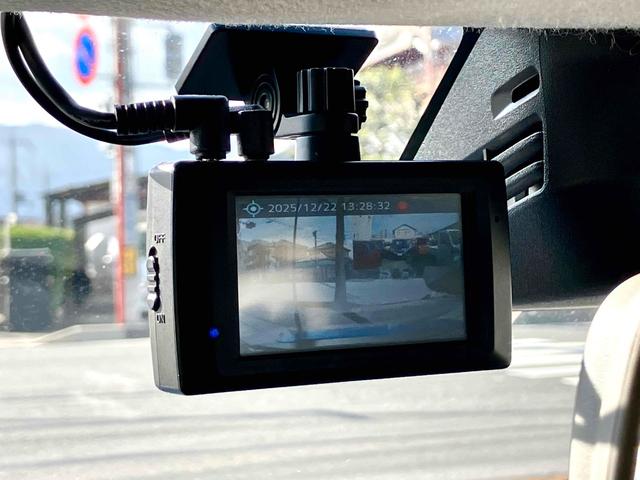 �h���C�u���R�[�_�[������f���Ɖ������L�^���Ă����h���C�u���R�[�_�[�́A���̂̍ۂɊm���ȏ؋��\�͂𔭊����Ă���܂��B