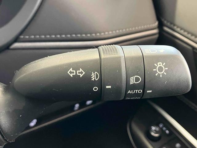 ハリアー Ｚ　レザーパッケージ　バックカメラ　クリアランスソナー　オートクルーズコントロール　レーンアシスト　パワーシート　衝突被害軽減システム　サンルーフ　ナビ　ＴＶ　オートマチックハイビーム　オートライト　ＬＥＤヘッドランプ（53枚目）