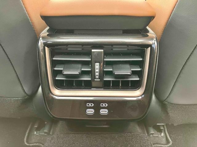 クラウンエステート Ｚ　４ＷＤ　全周囲カメラ　ナビ　ＴＶ　クリアランスソナー　オートクルーズコントロール　レーンアシスト　パークアシスト　衝突被害軽減システム　アルミホイール　オートマチックハイビーム　オートライト（54枚目）