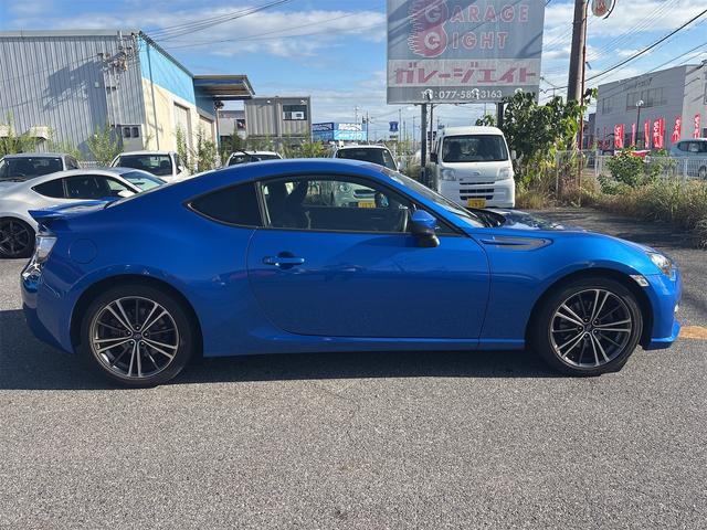 ＢＲＺ Ｒ　５Ｆミッション　エアロパッケージ　１７インチパフォーマンスパッケージ　スポーツインテリアパッケージ　フルセグナビ　ＨＩＤヘッドライト　ＥＴＣ　ワンオーナー（5枚目）