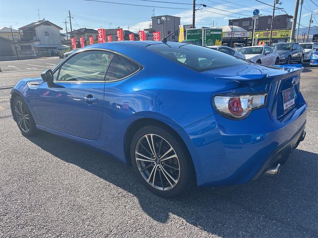 ＢＲＺ Ｒ　５Ｆミッション　エアロパッケージ　１７インチパフォーマンスパッケージ　スポーツインテリアパッケージ　フルセグナビ　ＨＩＤヘッドライト　ＥＴＣ　ワンオーナー（9枚目）