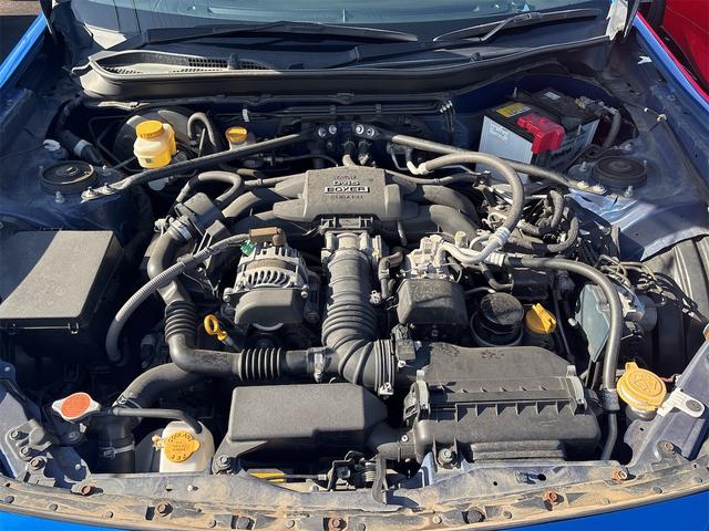 ＢＲＺ Ｒ　５Ｆミッション　エアロパッケージ　１７インチパフォーマンスパッケージ　スポーツインテリアパッケージ　フルセグナビ　ＨＩＤヘッドライト　ＥＴＣ　ワンオーナー（16枚目）