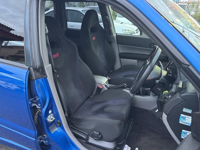 フォレスター ＳＴｉバージョン　６Ｆミッション　アプライドモデルＤ型　後期モデル　ＳＴｉ＆Ｄｅｆｉメーター　ＳＴｉ　Ｇｅｎｏｍマフラー　ブレンボキャリパー　ナビＴＶ　バックカメラ　ＥＴＣ　ドラレコ（11枚目）