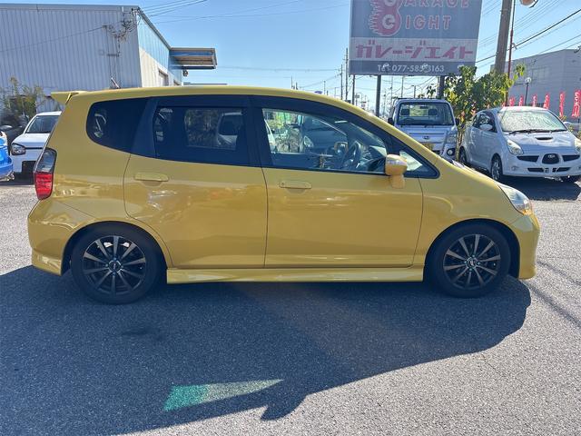 フィット 1.5S 5Fミッション ローダウンサス Spoonマフラー ナビ バックカメラ デジタルミラー ETC(6枚目)