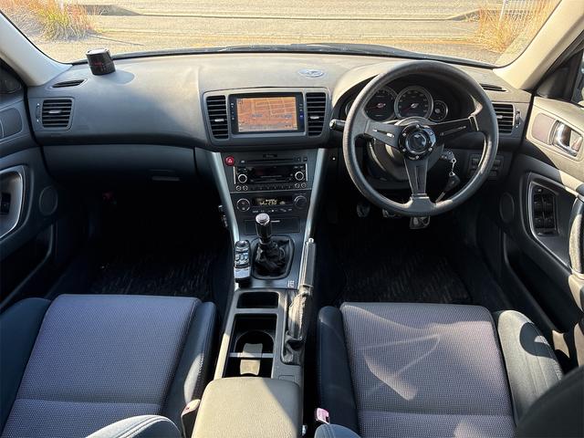 レガシィＢ４ ２．０Ｒ　５Ｆミッション　アプライドモデルＢ型　ＢＬＩＴＺ車高調　ＨＫＳマフラー　ＷＯＲＫＥＭＯＴＩＯＮ１７インチアルミ　ＣＵＳＣＯタワーバー　社外ステアリング＆シフトノブ（13枚目）