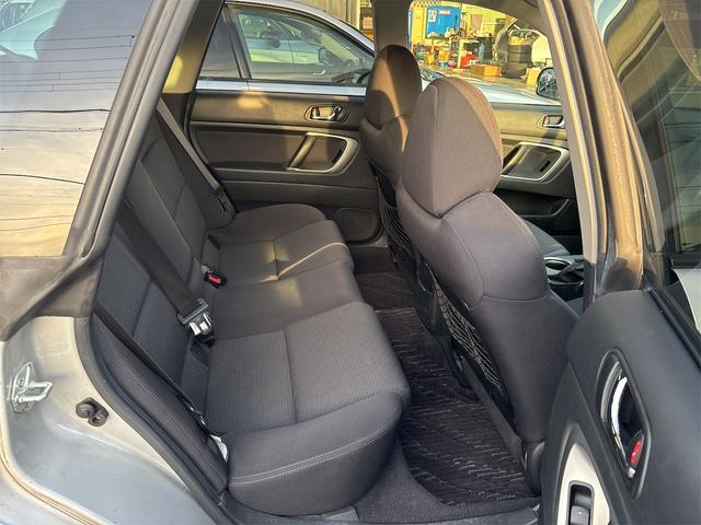 レガシィツーリングワゴン ２．０Ｒ　Ｂスポーツ　５Ｆミッション　後期モデル　アプライドモデルＤ型　ノーマル車両　４ＷＤ　ＥＴＣ　ＡＢＳ　ＳＲＳ（12枚目）