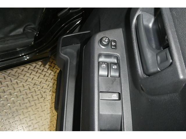 ハイゼットカーゴ ＤＸ　スマートキー　Ｂカメラ　ＬＥＤヘッドランプ　ＥＴＣ車載器　ＤＶＤ　セキュリティアラーム　メモリーナビ　ナビＴＶ　キーレスキー　パワーウインドウ　エコアイドル　ＥＳＣ　マニュアルエアコン　両席エアバッグ（26枚目）