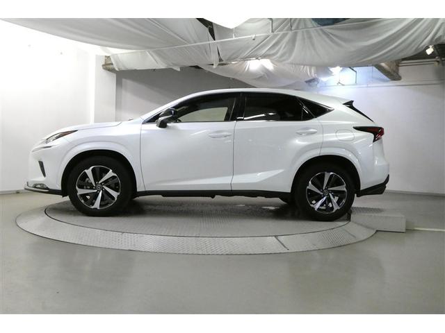 NX NX300 スパイス&シック 盗難防止装置 LEDヘッドランプ アイドリングストップ ミュージックプレイヤー接続可 フルセグ クルーズコントロール 衝突被害軽減システム バックカメラ 電動シート ETC メモリーナビ スマートキー(4枚目)