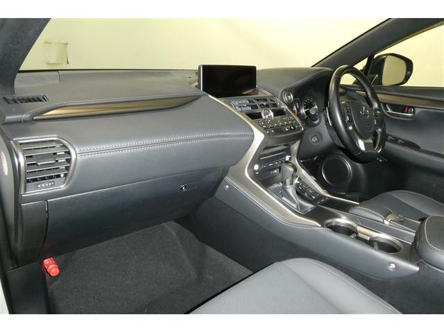 NX NX300 スパイス&シック 盗難防止装置 LEDヘッドランプ アイドリングストップ ミュージックプレイヤー接続可 フルセグ クルーズコントロール 衝突被害軽減システム バックカメラ 電動シート ETC メモリーナビ スマートキー(11枚目)