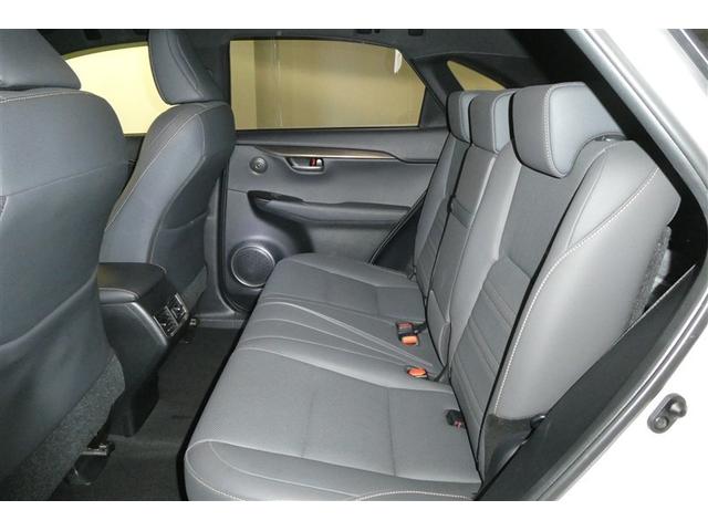 NX NX300 スパイス&シック 盗難防止装置 LEDヘッドランプ アイドリングストップ ミュージックプレイヤー接続可 フルセグ クルーズコントロール 衝突被害軽減システム バックカメラ 電動シート ETC メモリーナビ スマートキー(13枚目)