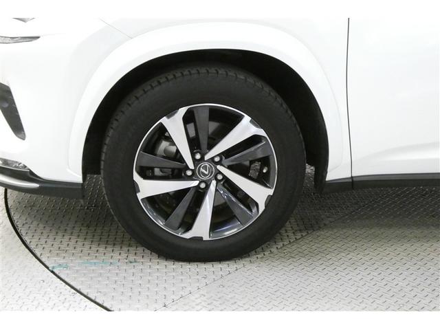 NX NX300 スパイス&シック 盗難防止装置 LEDヘッドランプ アイドリングストップ ミュージックプレイヤー接続可 フルセグ クルーズコントロール 衝突被害軽減システム バックカメラ 電動シート ETC メモリーナビ スマートキー(32枚目)