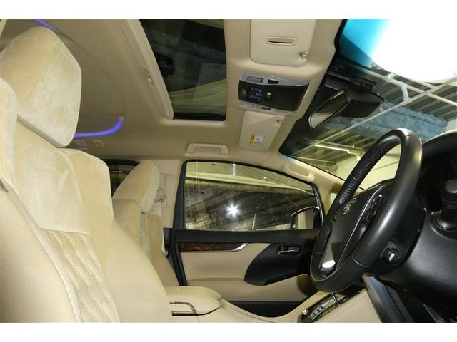 アルファードハイブリッド Ｘ　両電動ドア　ＬＥＤヘッドライト　横滑り防止　ＥＴＣ車載器　クルコン　リアオートエアコン　メモリーナビ　キーレス　ナビ＆ＴＶ　４ＷＤ　ＤＶＤ再生　３列シート　サンルーフ　スマートキー　盗難防止装置　ＰＳ（10枚目）