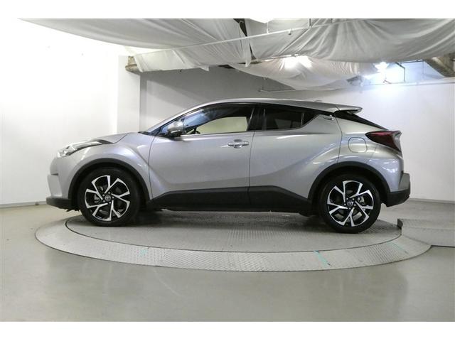 外からの光と風を受けながら快適なドライブを是非！