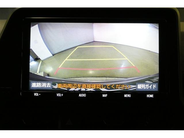 安心のバックモニター！ガイドがあって夜間でもよく見えます！