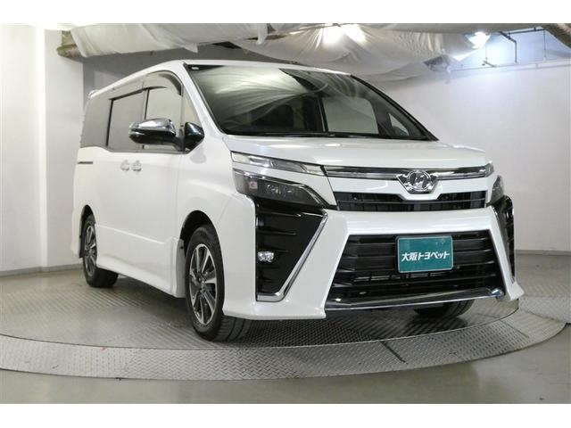 ヴォクシー ZS 煌 地上デジタル TSS 両側パワードア アイドリングストップ車 パワーウィンド 横滑防止 DVD可 フルフラットシート 盗難防止装置 スマートエントリー Bカメラ LEDヘッドライト メモリーナビ AW(3枚目)