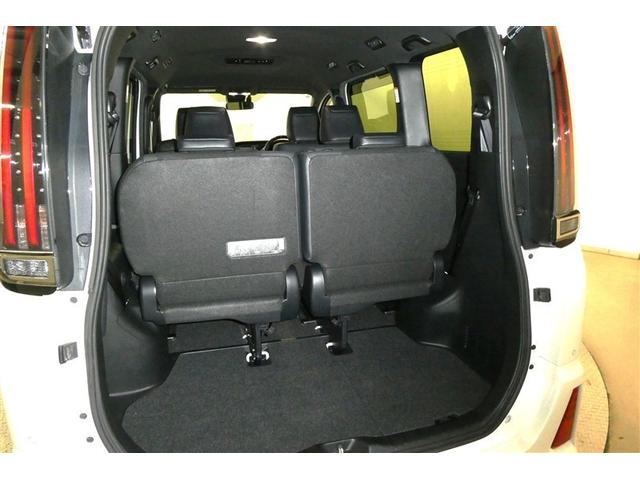 ノア ハイブリッドSi ダブルバイビーIII 地デジ バックモニター 両側PSD LED ナビ&TV DVD 横滑り防止装置 アルミホイール スマキー エアバッグ クルコン AC 3列シート キーフリー ETC メモリーナビ イモビライザー(16枚目)