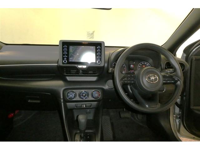 ヤリス X PCS 横滑り防止装置付き ワイヤレスキー 盗難防止 サイドエアバック エアコン Wエアバッグ パワーウインドウ ETC付き パワステ 運転席エアバッグ ナビ メディアプレイヤー接続 ABS(12枚目)