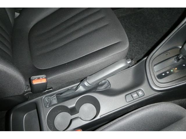 ヤリス X PCS 横滑り防止装置付き ワイヤレスキー 盗難防止 サイドエアバック エアコン Wエアバッグ パワーウインドウ ETC付き パワステ 運転席エアバッグ ナビ メディアプレイヤー接続 ABS(32枚目)