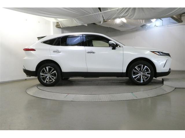 外からの光と風を受けながら快適なドライブを是非！