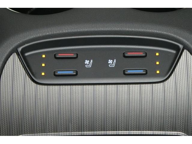 シートベンチレーション付きです。シートと密着部分の空気を換気して蒸れを防いでくれるので、暑い時期も快適に過ごせます♪一度使ったら手放せません！