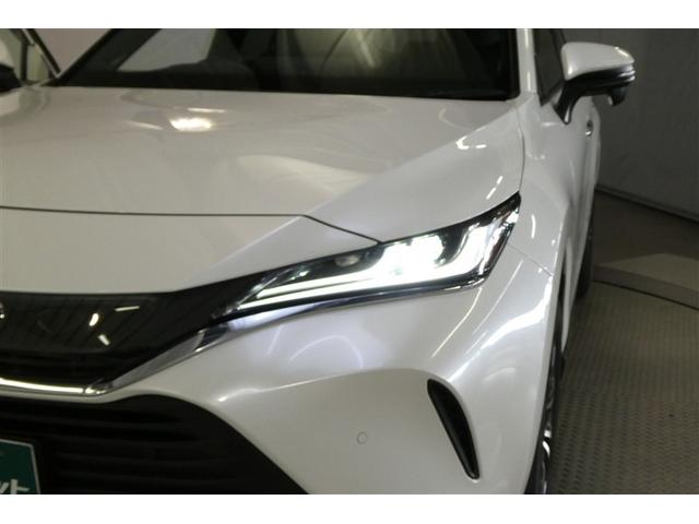 ＬＥＤヘッドライトです。デザイン性がよくとても明るいので、夜間の走行や悪天候でも安心です。しかも長寿命！