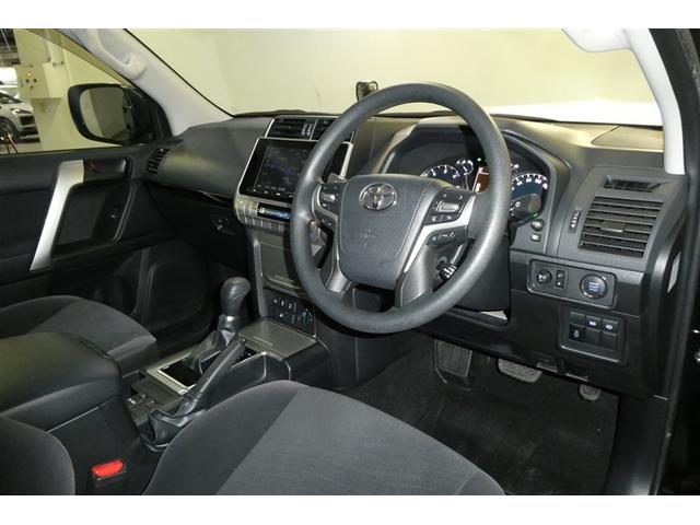 見通しのよいすっきりとした視界で、誰でも運転しやすいです。運転のしやすさは疲れにくさにも繋がりますよ♪