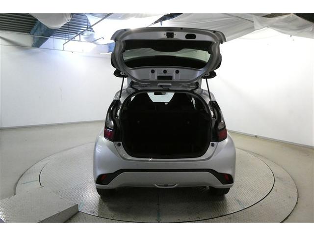 アクア Ｘ　踏み間違い防止　１００Ｖ　イモビ　ナビ　ＬＥＤヘッドライト　スマートキー　横滑り防止機能　キーレスエントリー　オートクルーズ　オートエアコン　ＥＴＣ　カーテンエアバッグ　パワーステアリング　ＡＢＳ（9枚目）