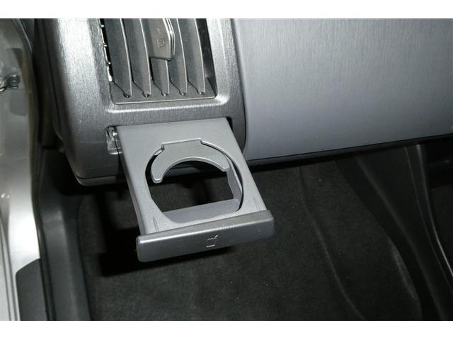 プリウスα Ｓ　Ｌセレクション　ＡＵＸ　メモリーナビゲーション　イモビライザー　Ｂカメラ　サイドカーテンエアバック　ＡＢＳ付き　キーフリーシステム　フルフラット　ＡＡＣ　ＥＳＣ　ＥＴＣ車載器　Ｗエアバッグ　パワーステアリング　ＰＷ（27枚目）