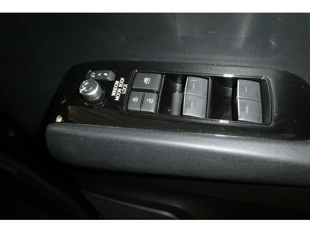 アルファード 2.5S タイプゴールドII ガラスサンルーフ LEDランプ Bカメラ スマートキ AC100V フルセグTV 盗難防止システム ダブルエアコン 助手席エアバッグ ETC DVD エアロ オートクルーズ 3列シート フルフラット(27枚目)